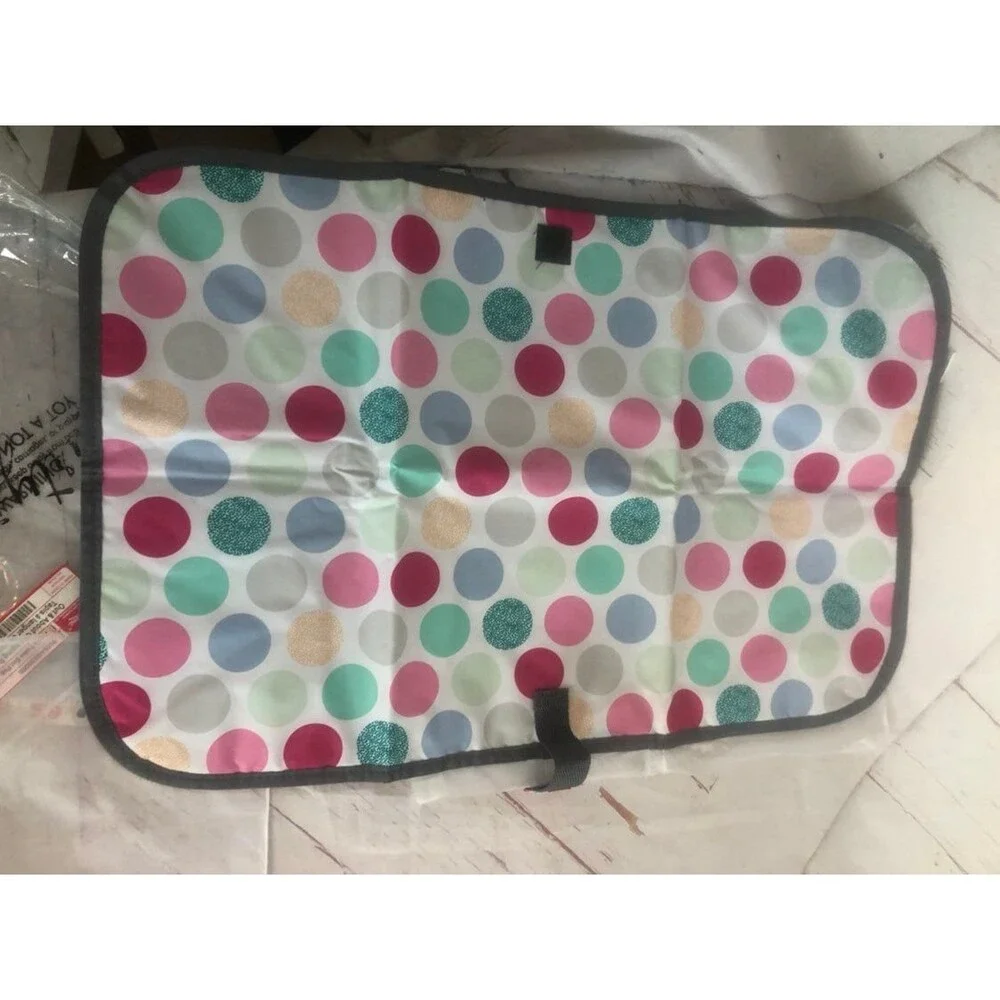 Thirty-One baby changing pad bnwt polka dots